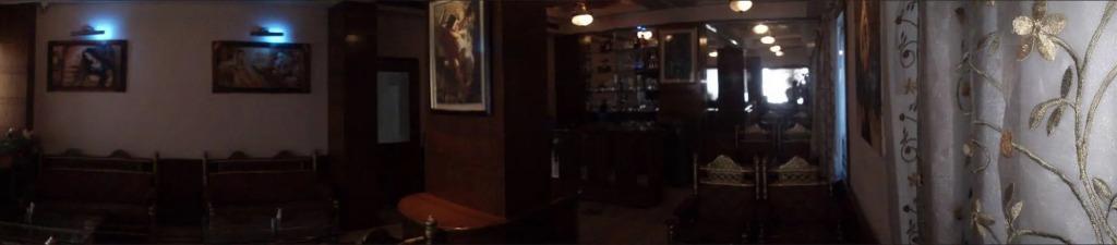 Варанаси: Hotel Zeeras