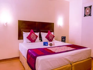 Висакхапатнам: OYO 2653 The Orange Hotel