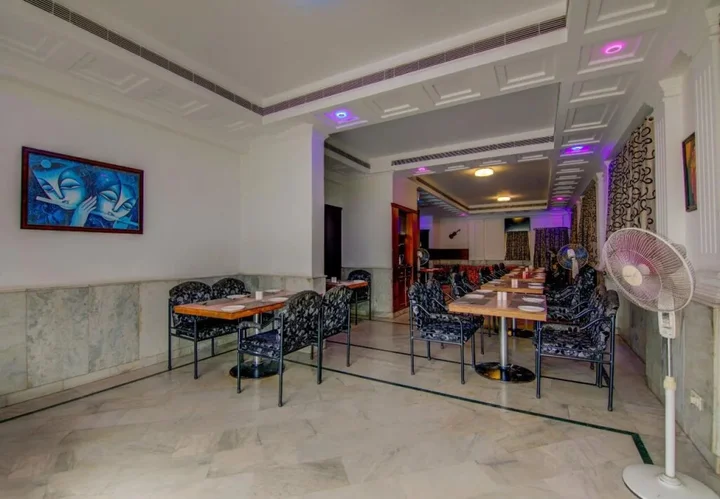 Висакхапатнам: Hotel Saaket Residency - Hotel in Daba Gardens