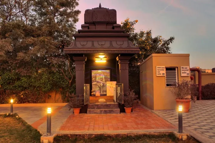 Ширди: Temple Tree Hotel Shirdi