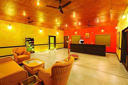Кумараком: Leisure Vacations Gold Field Lake Resort, Kumarakom