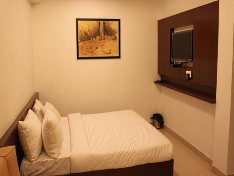 Нагпур: Loharkar Hotel