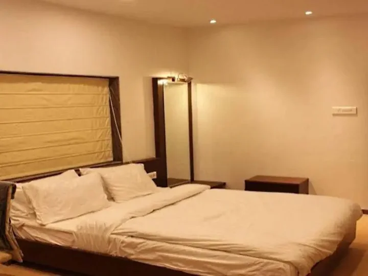 Нагпур: Loharkar Hotel