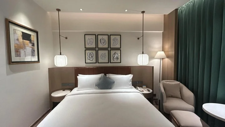 Висакхапатнам: Dolphin Hotel