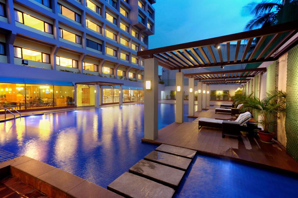 Висакхапатнам: Dolphin Hotel