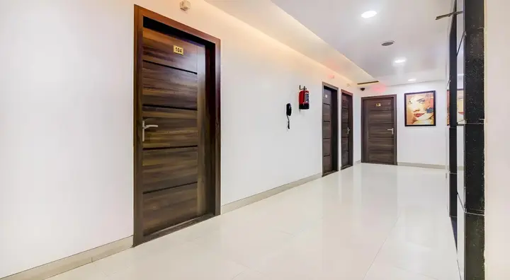 Нави-Мумбай: Krishna Avatar Stay Inn