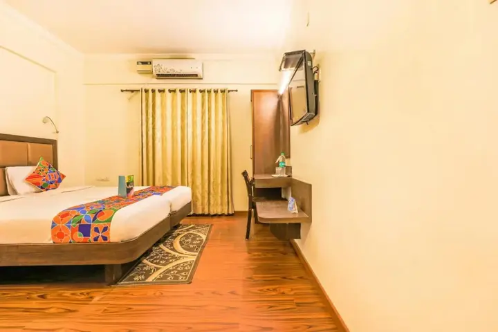 Бангалор: Sri Krishna Suites