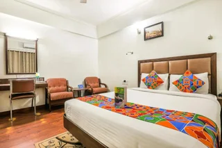 Бангалор: Sri Krishna Suites