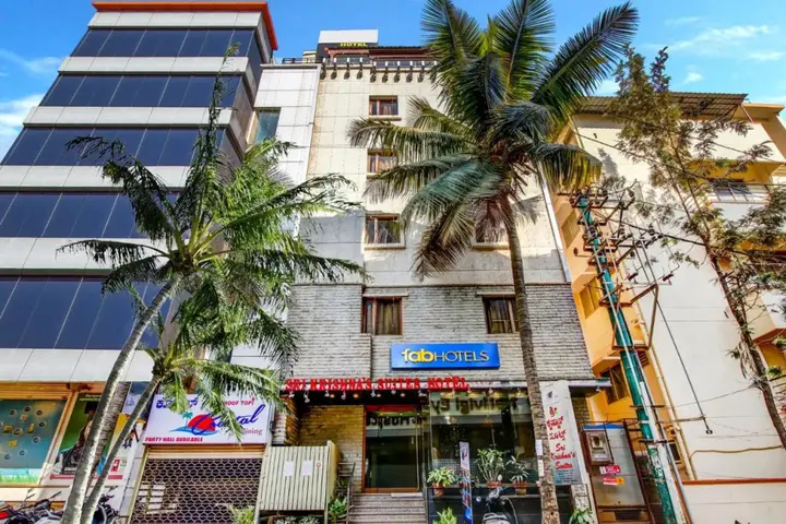 Бангалор: Sri Krishna Suites
