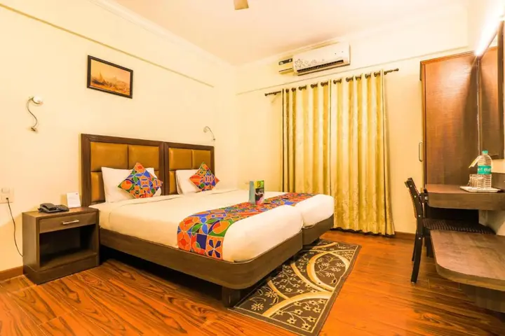 Бангалор: Sri Krishna Suites