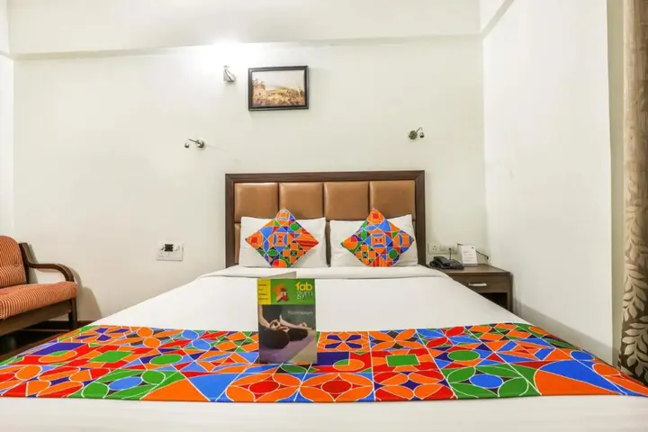 Бангалор: Sri Krishna Suites
