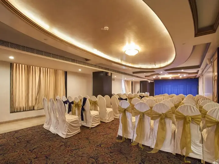 Секундерабад: Royal Reve Hotel