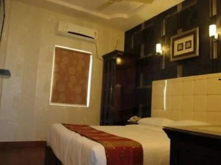 Виджаявада: OYO Rooms Uttam Towers