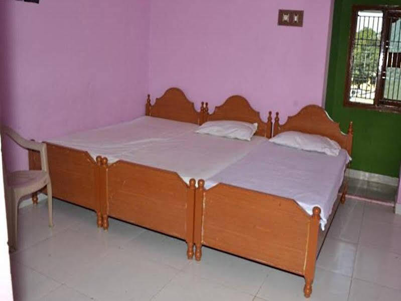 Шрикалахасти: Hotel Gurusadan