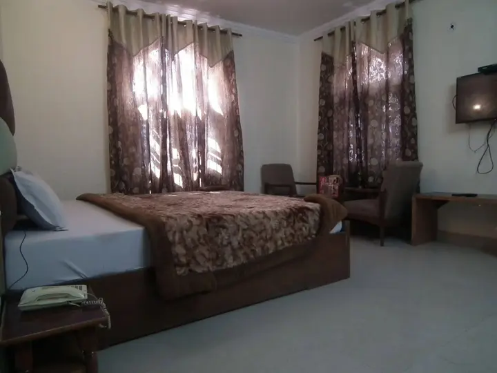 Манали: Hotel Crystal