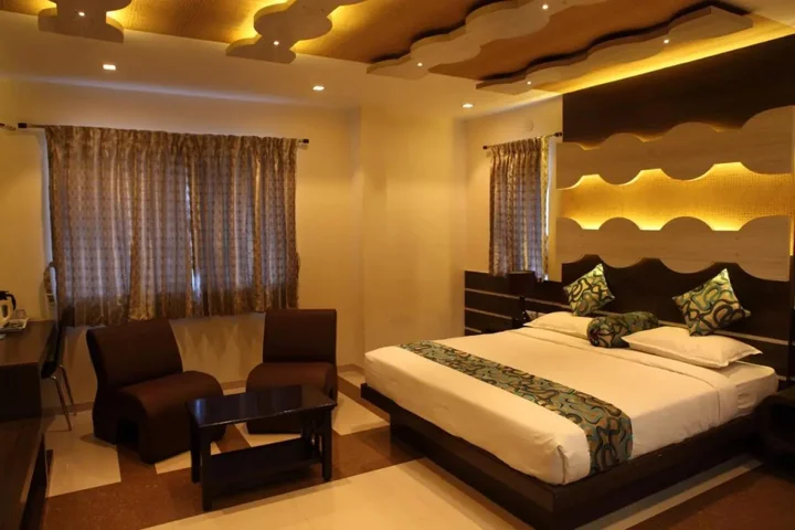 Коимбатур: SBS Grand Hotel