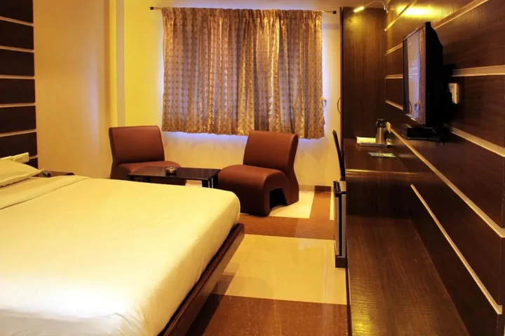 Коимбатур: SBS Grand Hotel