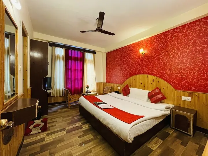 Манали: Ride At Hill-Nihal Hotel & Cottage