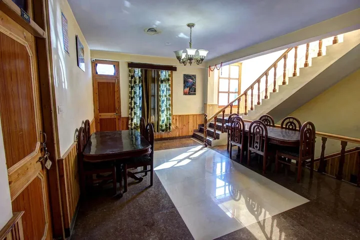 Манали: Ride At Hill-Nihal Hotel & Cottage