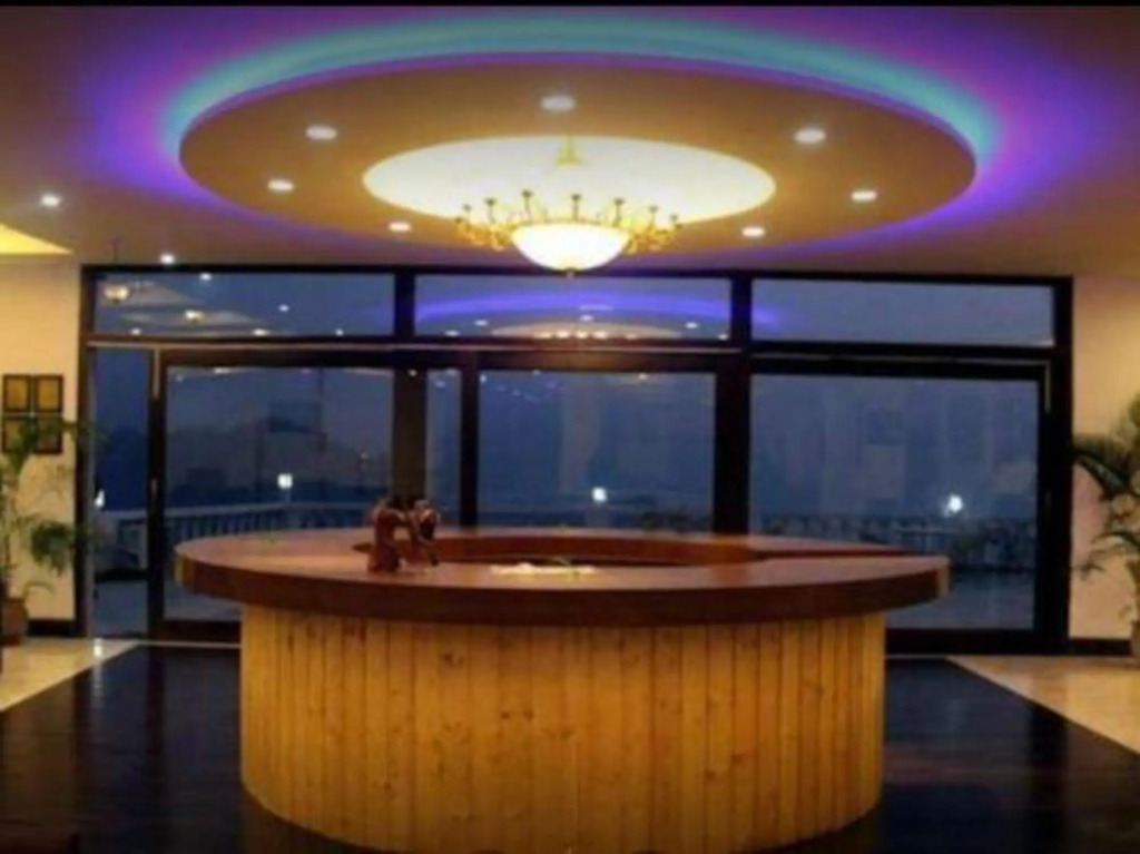 Бадди: Ramshehar Fort Resort