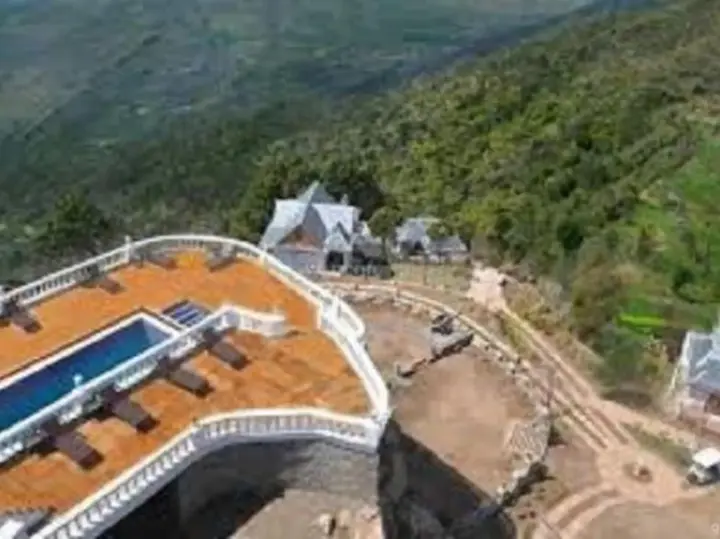 Бадди: Ramshehar Fort Resort
