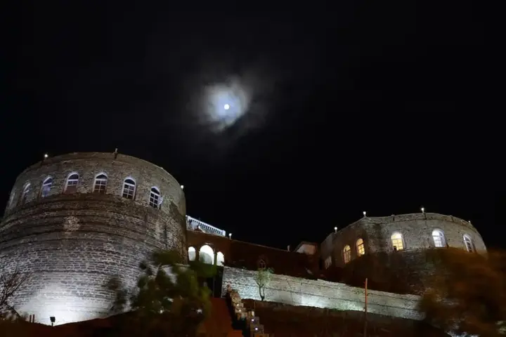Бадди: Ramshehar Fort Resort