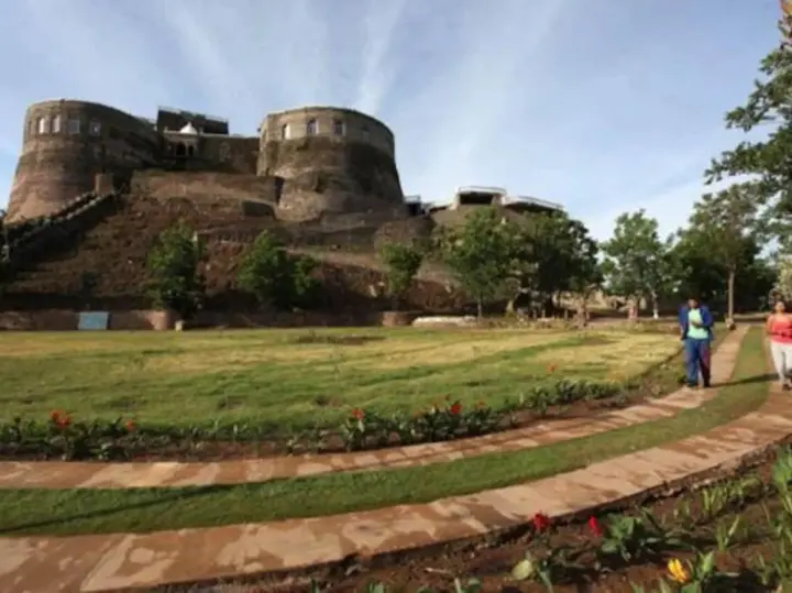 Бадди: Ramshehar Fort Resort