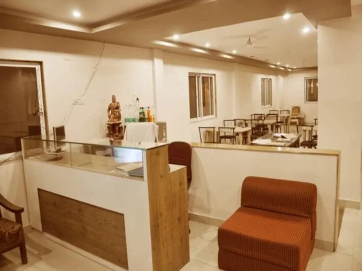 Ширди: Hotel Sai Raj