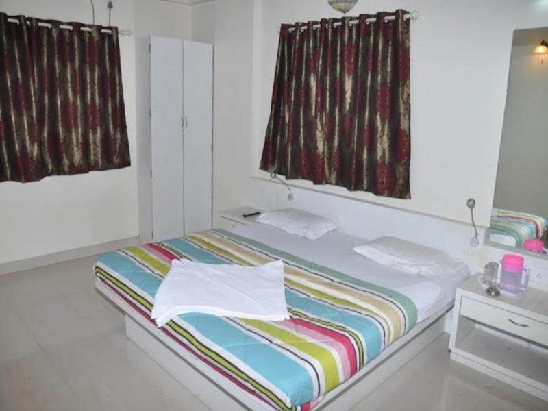 Ширди: Hotel Sai Raj