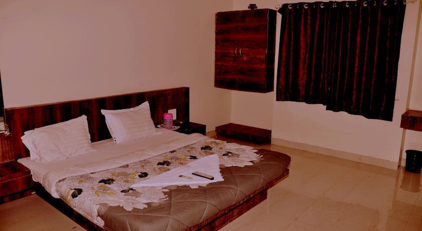 Ширди: Hotel Sai Raj