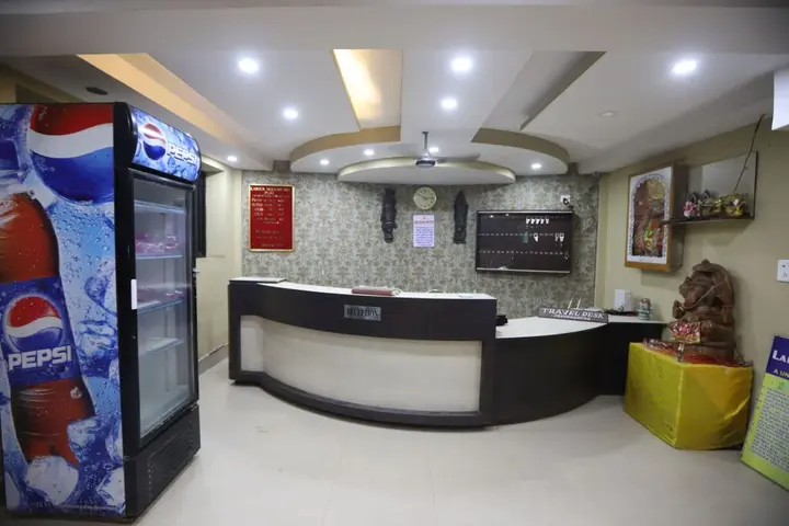 Пури: Larica Holiday Inn Puri