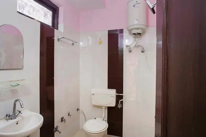 Дармсала: Kumar Residency