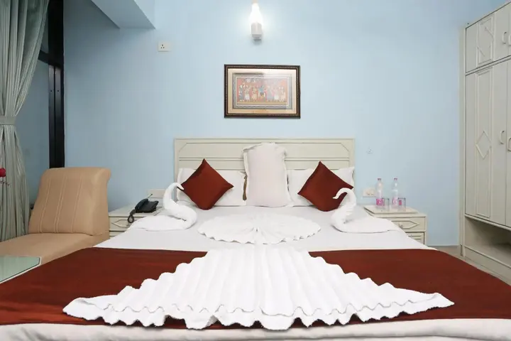 Пури: Hotel Niladri Premium