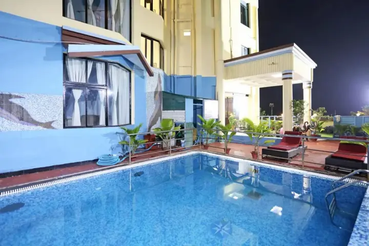 Пури: Hotel Niladri Premium