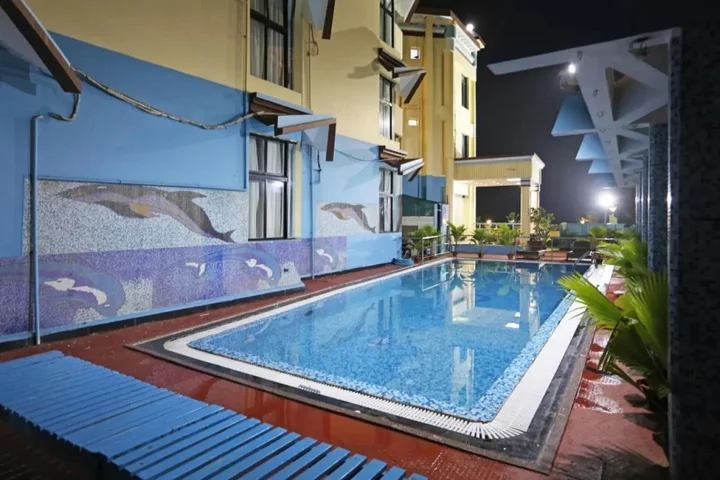 Пури: Hotel Niladri Premium