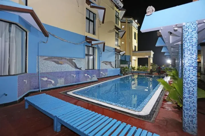 Пури: Hotel Niladri Premium