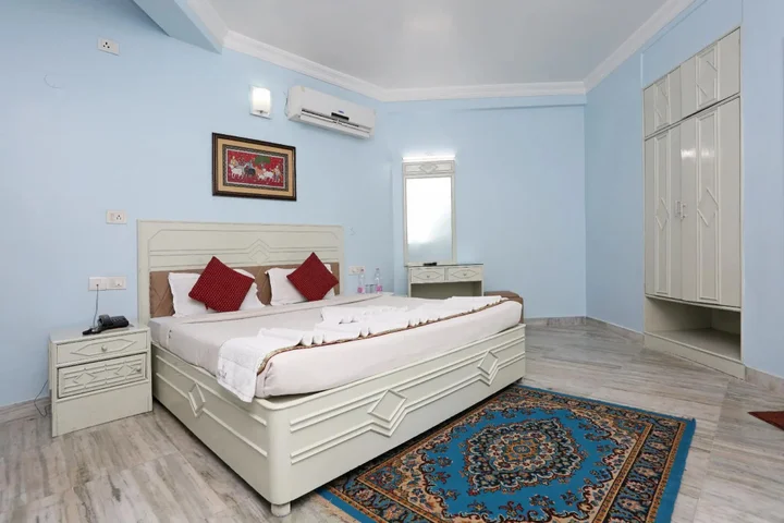Пури: Hotel Niladri Premium