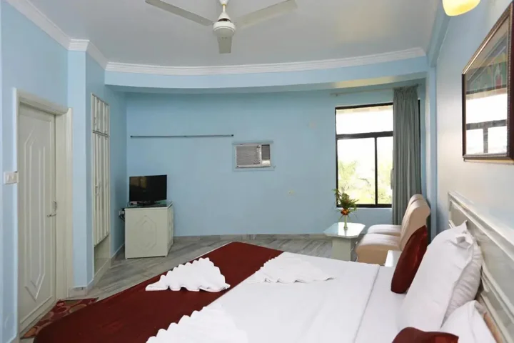 Пури: Hotel Niladri Premium