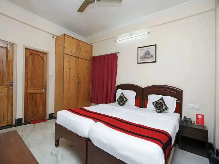 Бхубанешвар: R S Corporate Guest House