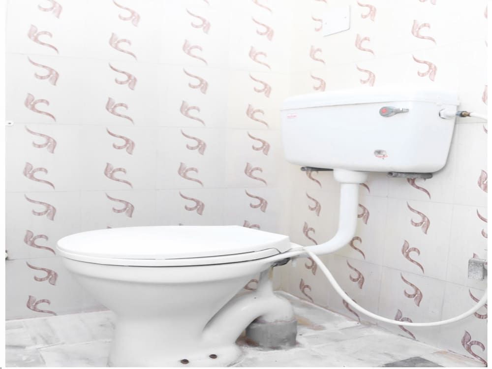 Нойда: BRS Homes Service Apartments