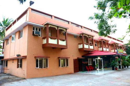 Hotel Maheshwari — фото 1