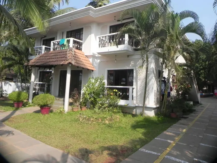 Бага: Riverside Regency Resort