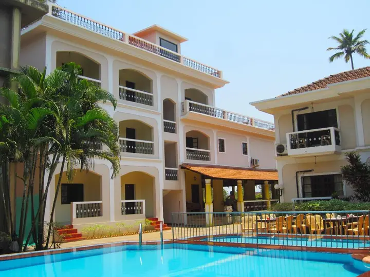 Бага: Riverside Regency Resort