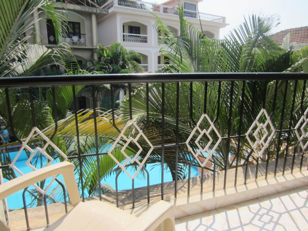 Бага: Riverside Regency Resort