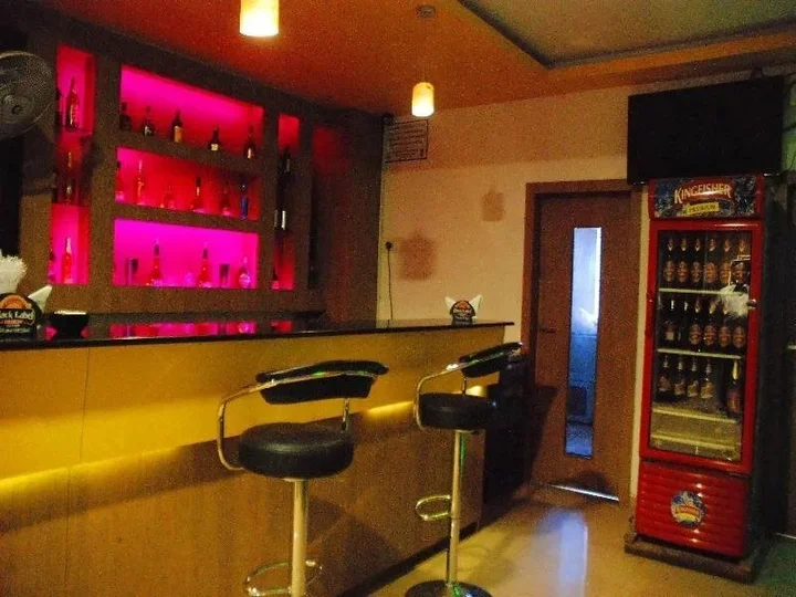 Карур: Hotel Pon Amutha