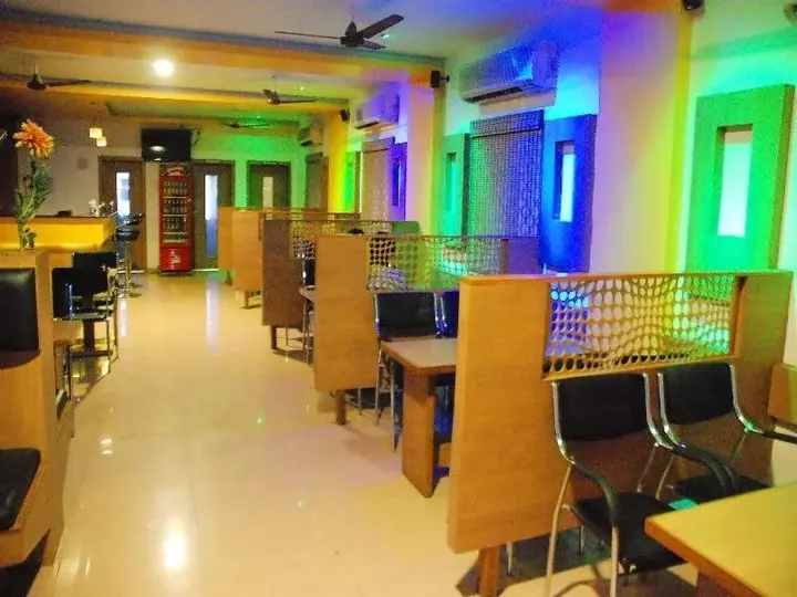 Карур: Hotel Pon Amutha