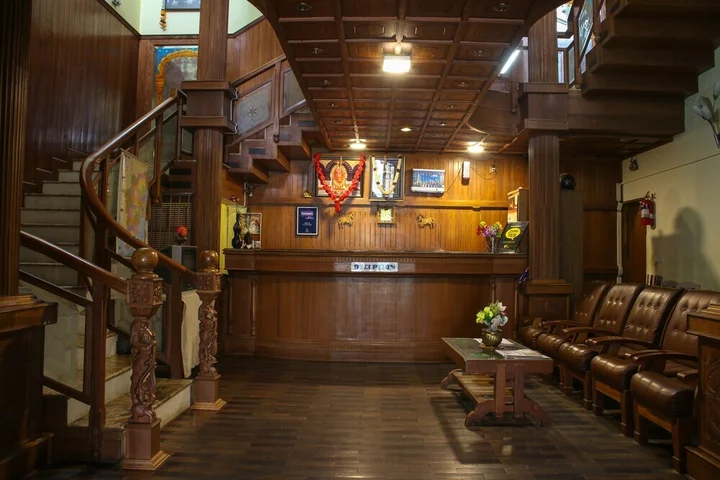 Кодайканал: Wood Palace