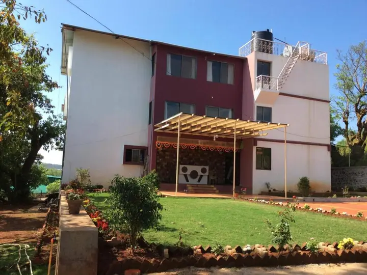 Олд-Махабалешвар: Treebo Trip Gugal Residency Mahabaleshwar
