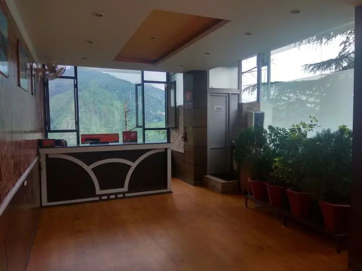 Дармсала: Hotel Holiday Hill