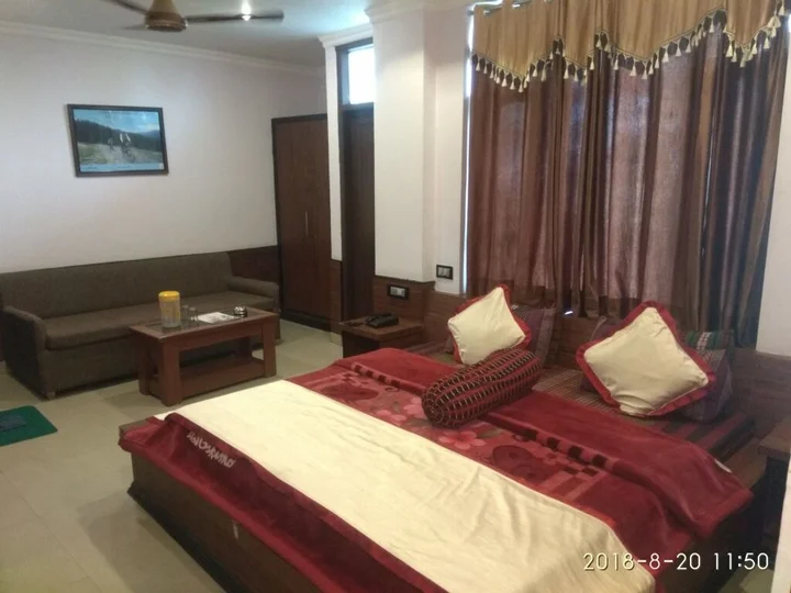 Дармсала: Hotel Holiday Hill